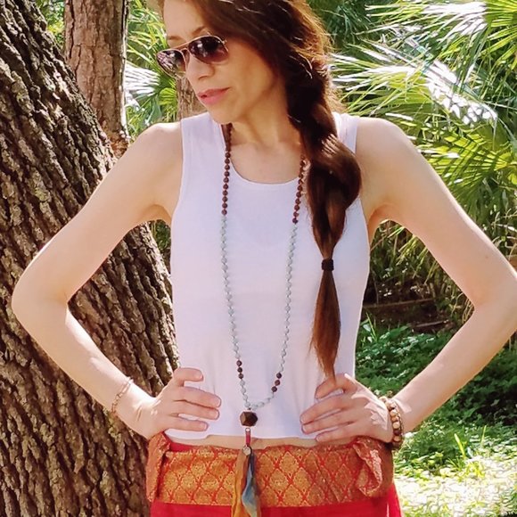 Hi! I'm Elizabeth. - Picture 4 of 8